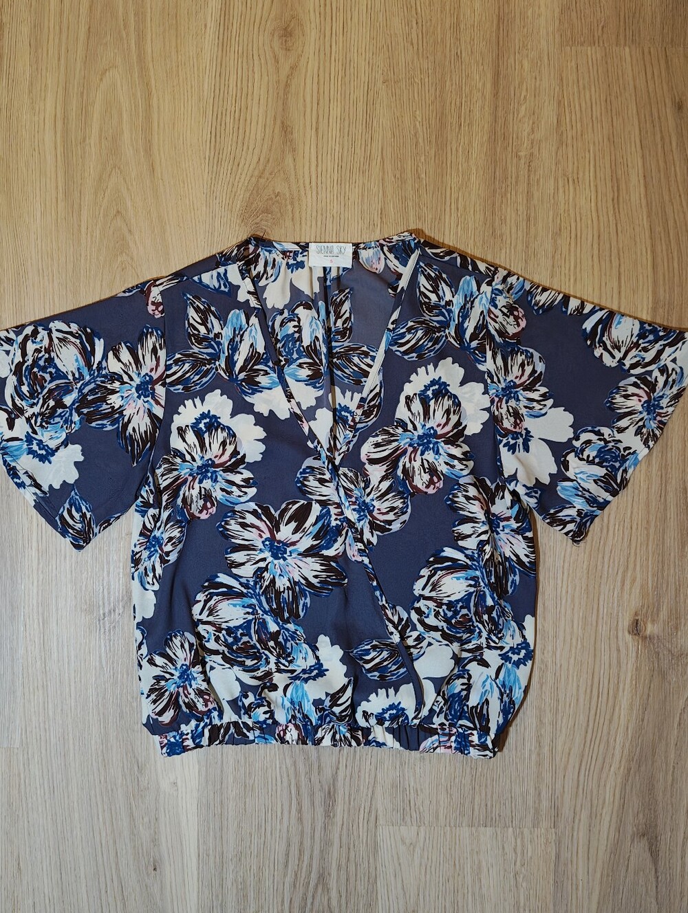 Sienna Sky Blue Abstract Floral Wrap Front Blouse Size Small